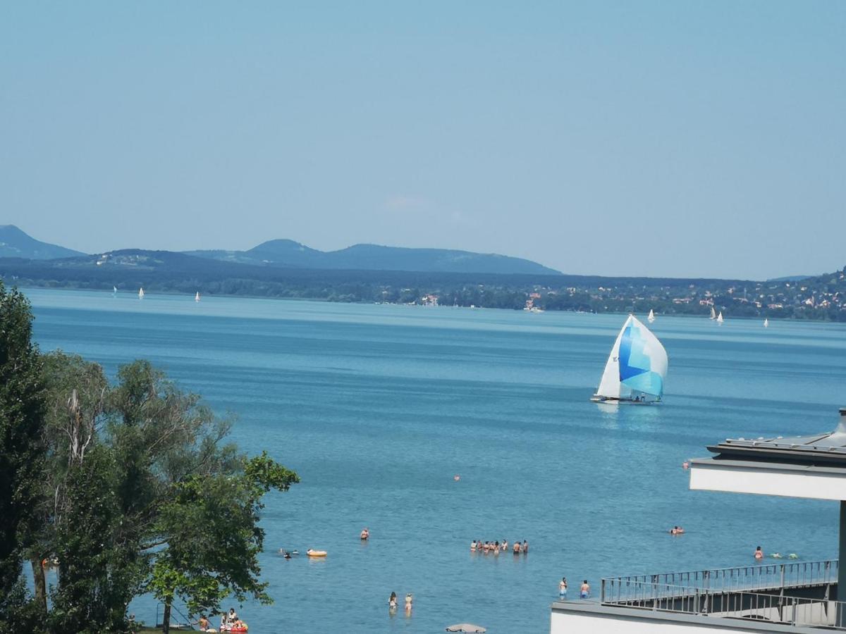 Silver Gray Appartment Balatonlelle Exteriör bild