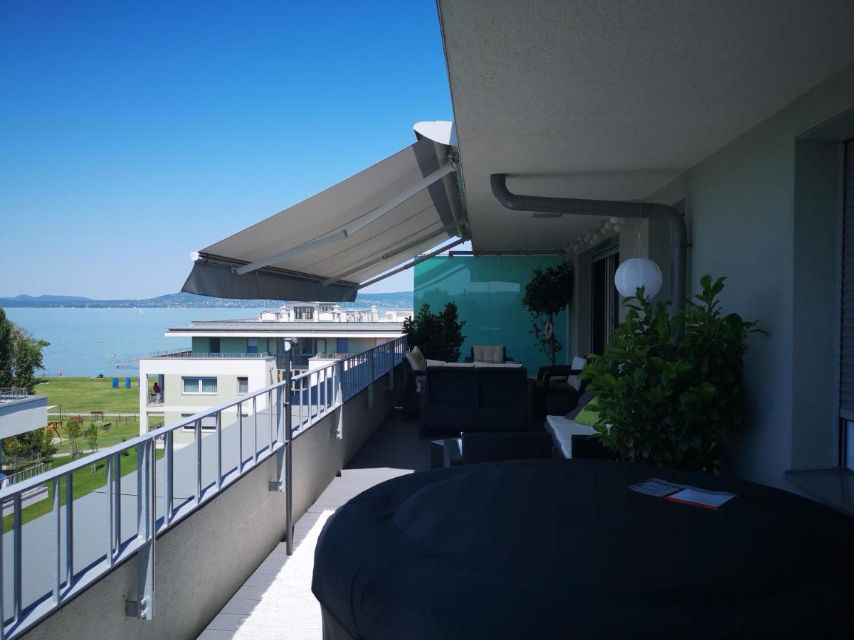 Silver Gray Appartment Balatonlelle Exteriör bild