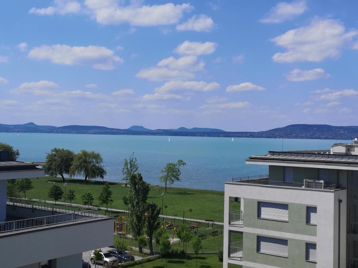 Silver Gray Appartment Balatonlelle Exteriör bild